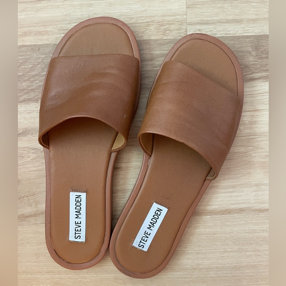 Steve Madden slides leather cognac